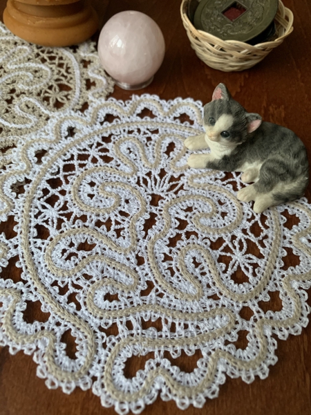 Close-up of the stitch-out of the Battenberg Lace Flower Doily.