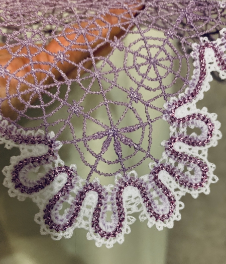 Stitch-out of the doily. Close-up of the stitches.