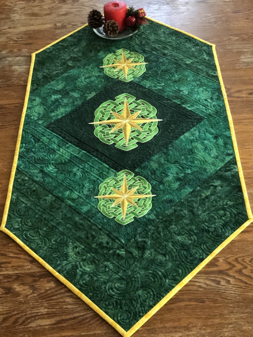 Celtic Star Christmas Tablerunner