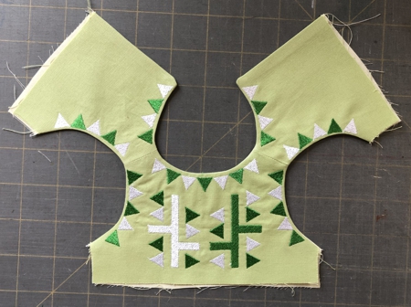 Bodice with lining turned out on the right side.