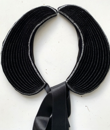 Both parts of the collar turned right side out.