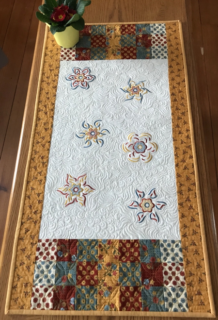 Rustic style quilted tablerunner with embroidery