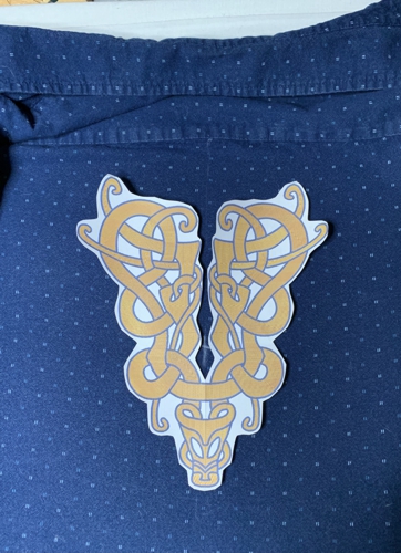 A template of the embroidery design helps to find the best position of the embroidery on the shirt.