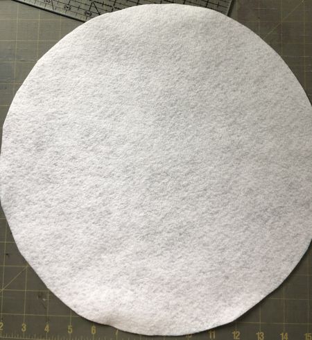 Cut out the felt circle.