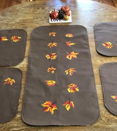 Finished tablerunner with autumn leaves embroidery