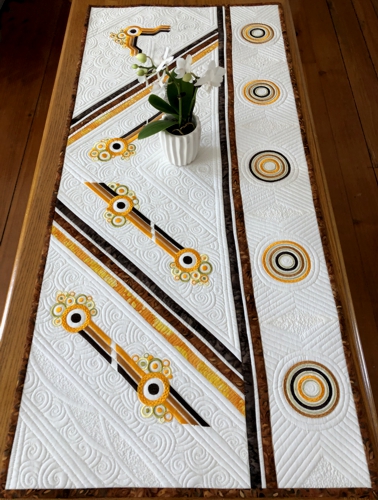 Lines and Circles Quilted Table Runner