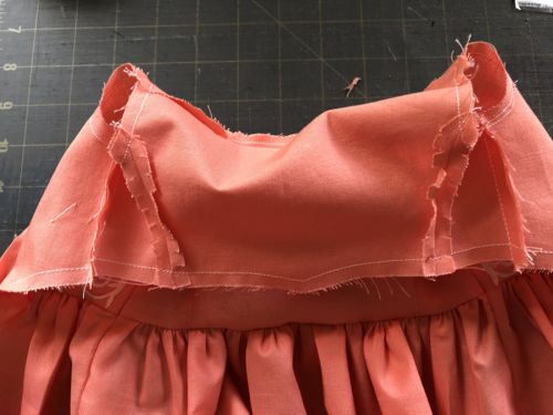 Photo shows the lining with stitched sides.