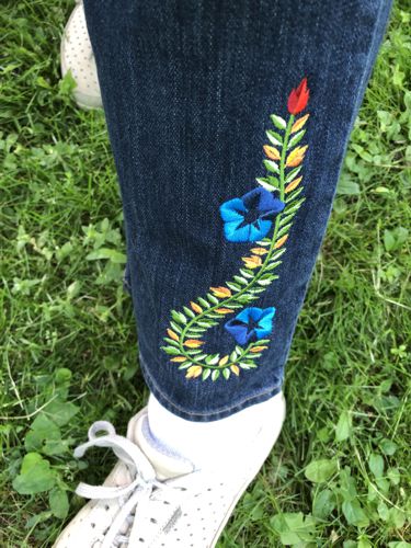 Jeans embroidered with the designs from Morning