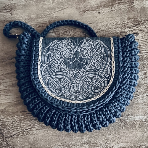 Finished bag with Celtic embroidery.