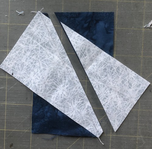 Cut with seam allowance 1/4".