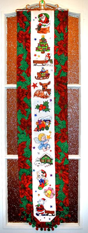 Wall Hanging with Christmas Miniatures image 1