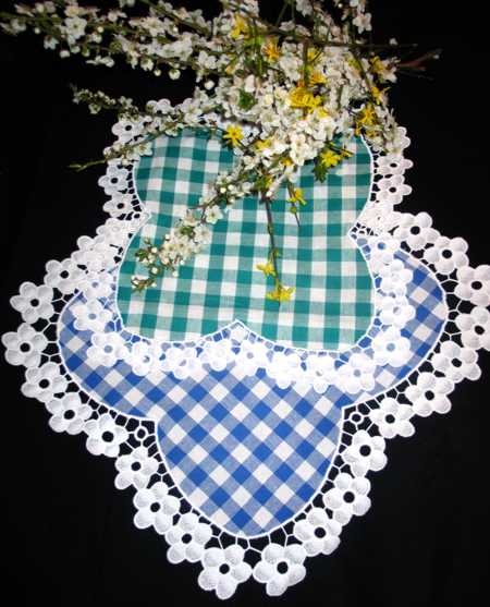 Doilies with FSL Apple Blossom Border image 1