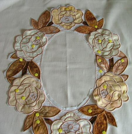 Rose Wreath and Corner Appliqué Set image 3