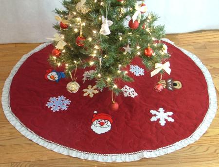 Christmas Felt Tree Skirt with Appliqué image 1