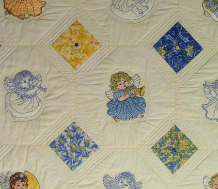 Little Angels Children's Quilt image 8