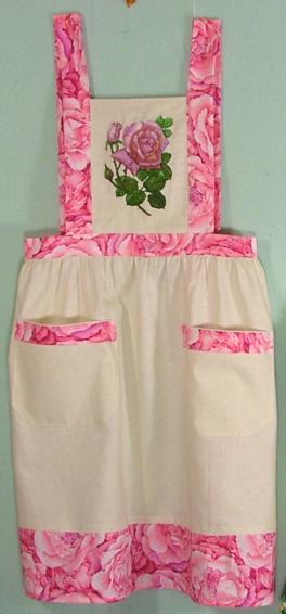 Linen Aprons with Embroidery image 8