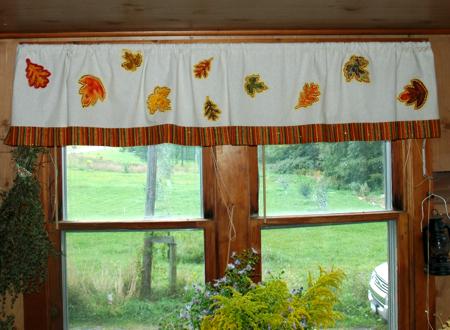 Autumn Valance with Cutwork Applique Leaves image 2