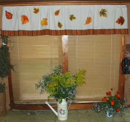 Autumn Valance with Cutwork Applique Leaves image 7
