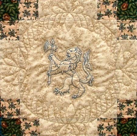 Triple Irish Chain Bed Quilt with Embroidery image 8