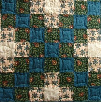 Triple Irish Chain Bed Quilt with Embroidery image 4