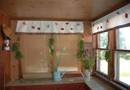 Embroidered Summer Valance over Blinds image 6