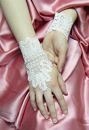 FSL Battenberg Bridal Fingerless Lace Gloves image 1