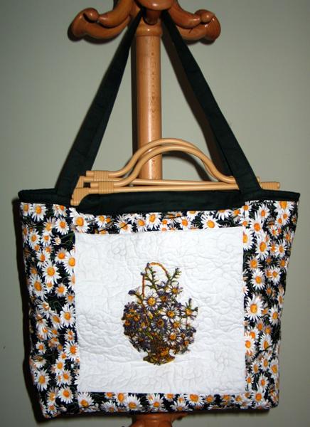 Quilted Tote-Bag with Daisy Embroidery image 12