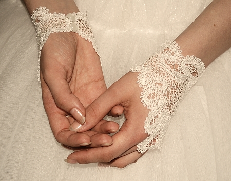 FSL Battenberg Bridal Fingerless Lace Gloves image 6