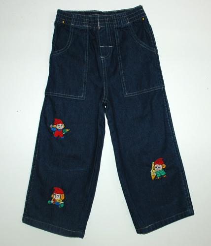Embroidered T-Shirt and Jeans for a Toddler image 9