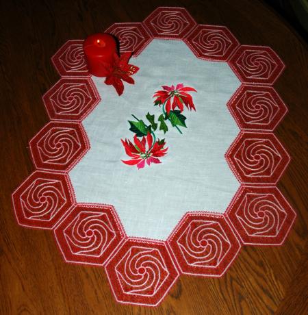 Table Linen with Battenberg Whirlpool Lace image 5